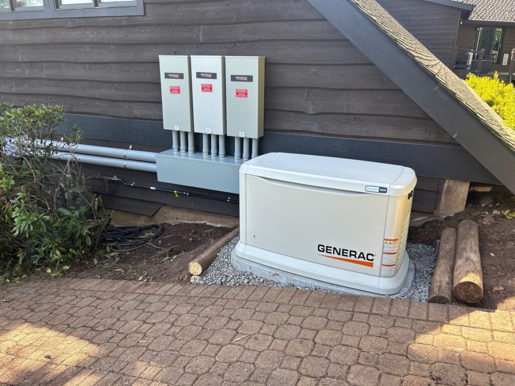 Generac generator outside Oregon home, installed by DT Electric